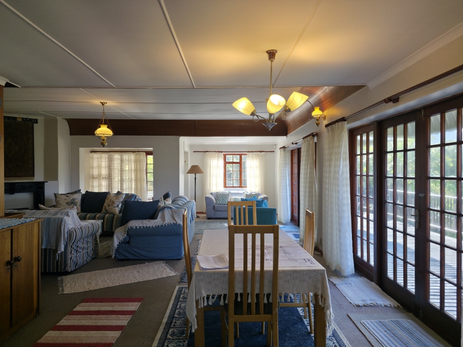 4 Bedroom Property for Sale in Paradise Beach Eastern Cape